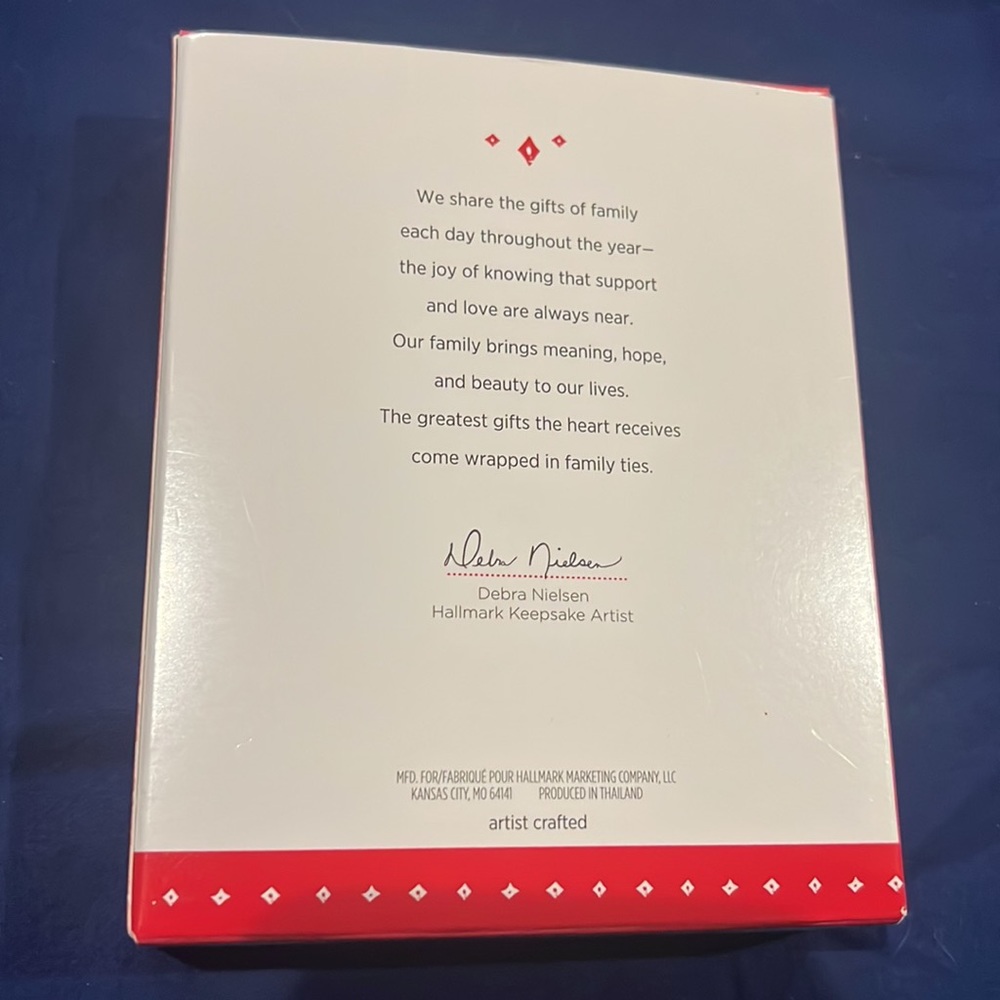 Hallmark Ornament Frame - Picture 2 of 5